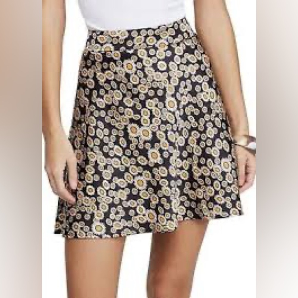 Free People Phoebe Black Sunflower Print Flare A Line Skirt Size 2 Non-Wrinkle